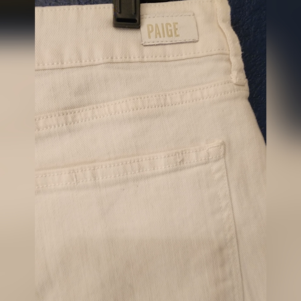 PAIGE Indio Zippered Cut-Off Shorts In White Size 28 - Picture 11 of 13